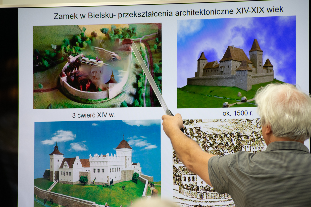 Tak zmieniał się bielski zamek przez wieki Spotkanie w atrium