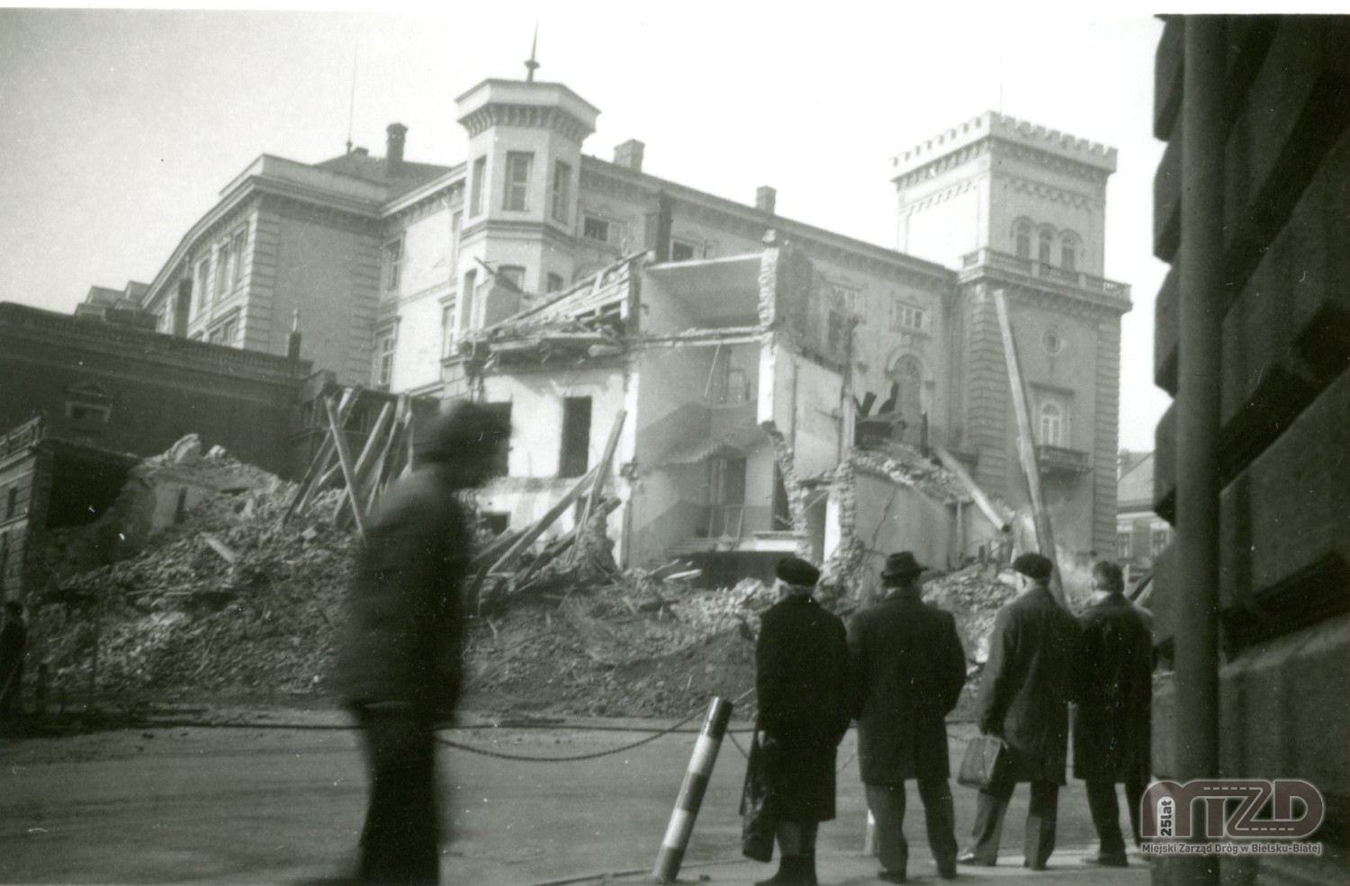 Wyburzenie podzamcza / fot. MZD Budowniczy i burzyciele