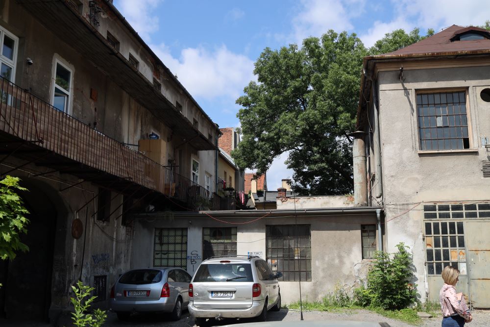 Kompleks budynków przy ulicy 11 Listopada Pedanteria