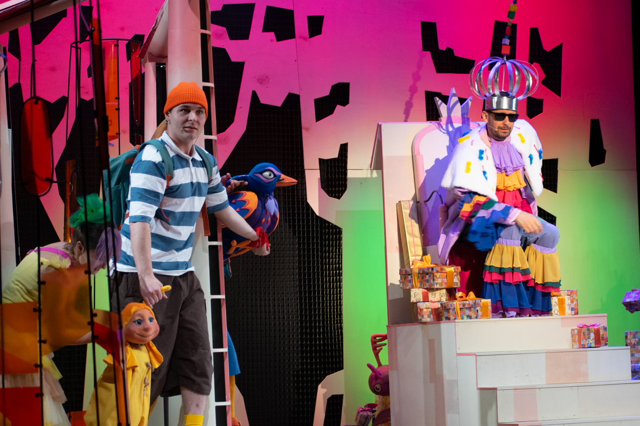 Fragment spektaklu CHŁOPIEC I ŚWIAT CHŁOPIEC I ŚWIAT