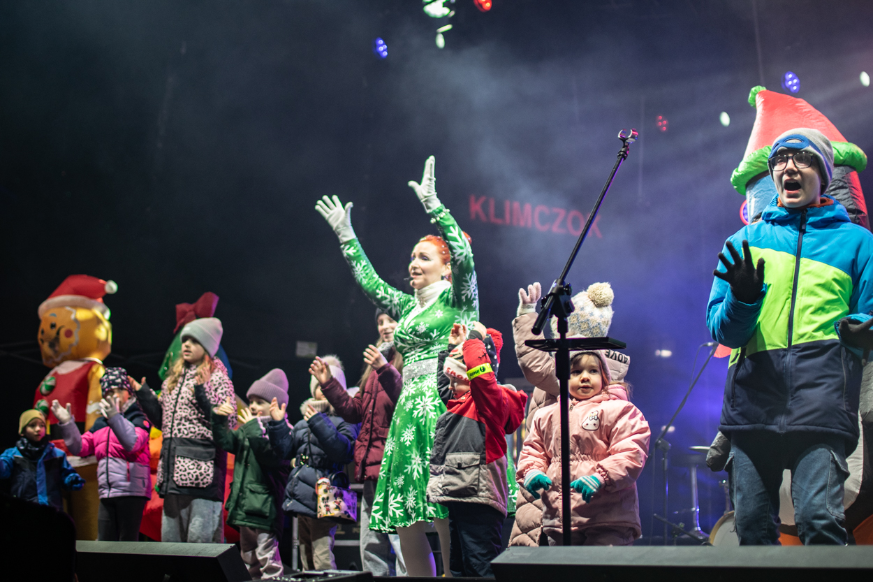 Ciocia TUNIA w asyście małych pomocników Święta na Starówce