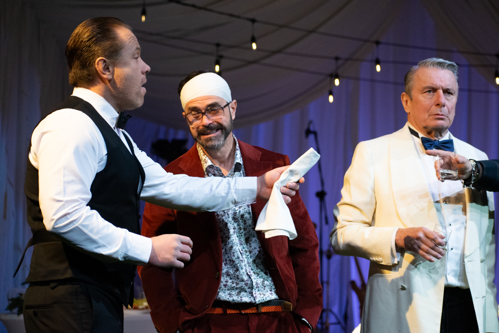 Fragment spektaklu TESTOSTERON w reż. Witolda Mazurkiewicza Sztuka TESTOSTERON